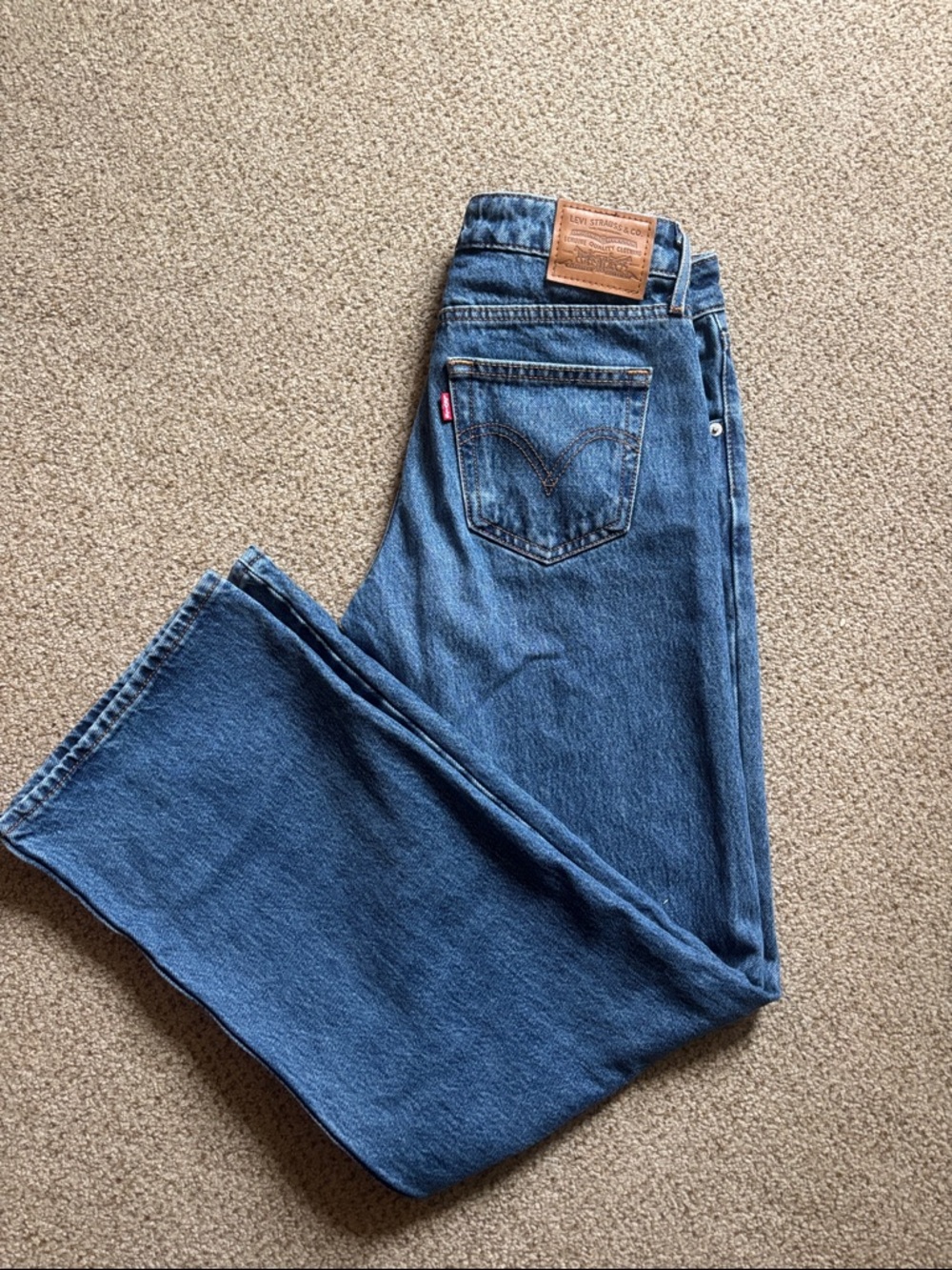 Levi’s Low Loose Jeans - Picture 3 of 4